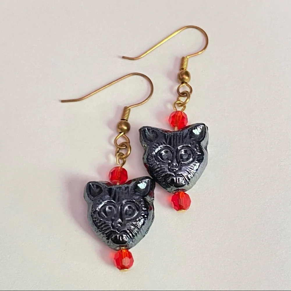 Hand Crafted Black Cat Dangle Earrings Steel Gray Kitty Kitten Halloween - Picture 1 of 6